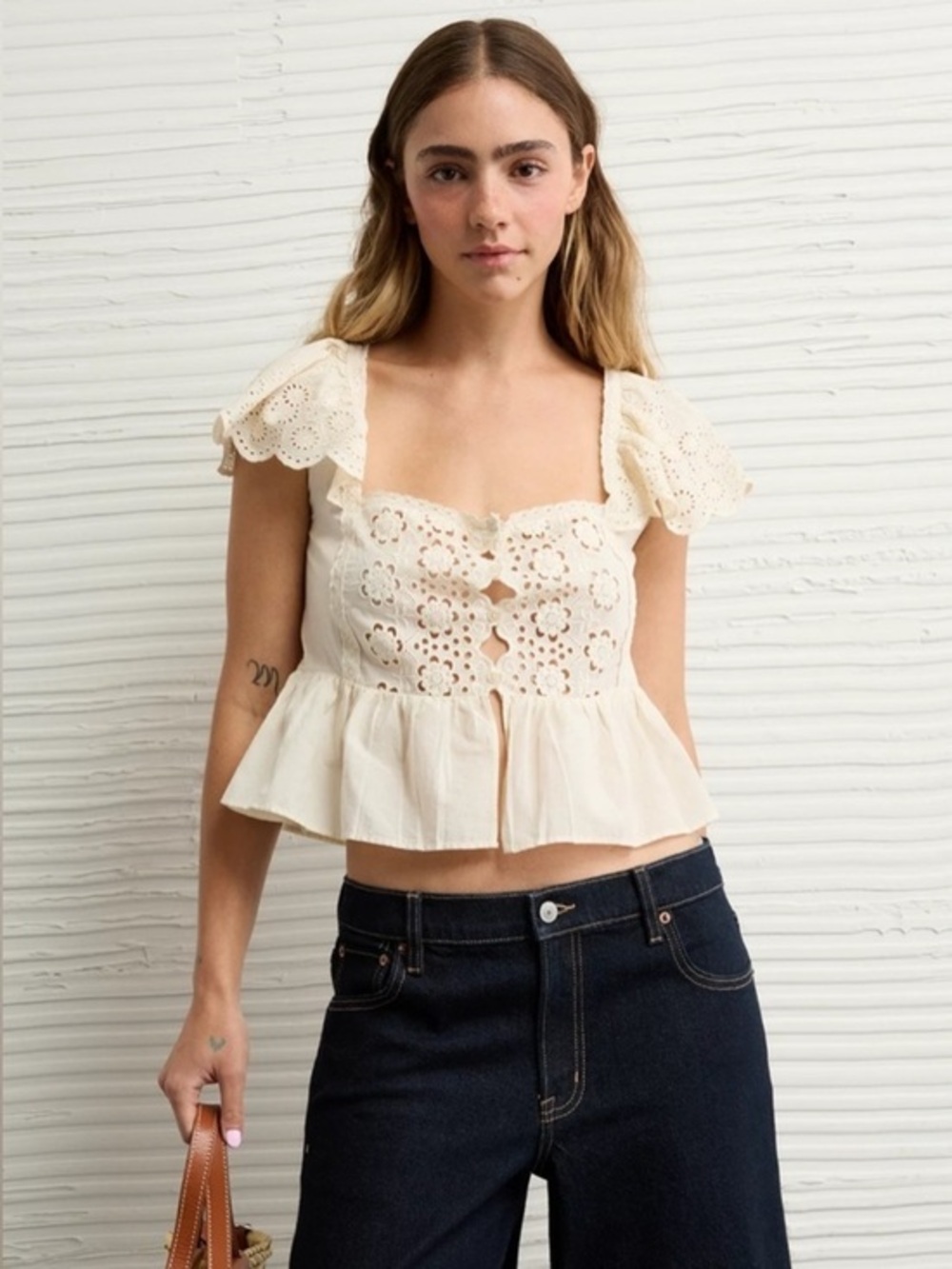NWT AE Cap Sleeve Eyelet Peplum Crop Top - Cream